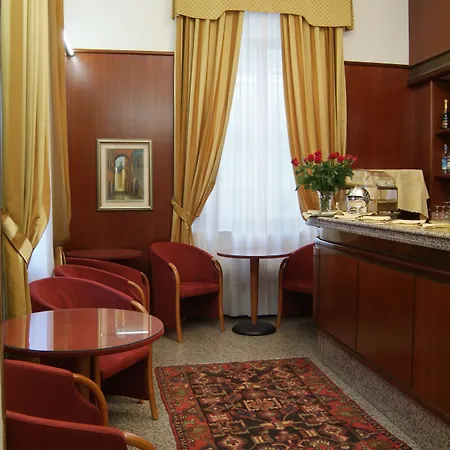 Hotel Residence فندق بارما