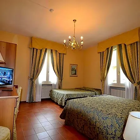 Hotel Residence 3* Parma
